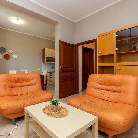 Apartment Mare Poreč Exteriör bild