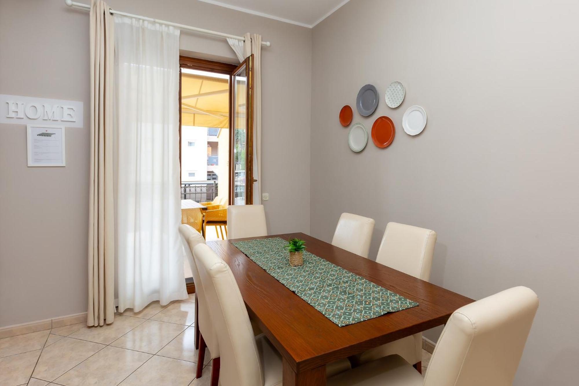 Apartment Mare Poreč Exteriör bild